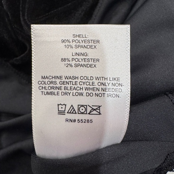 ✨ ANN TAYLOR Deep Navy Silky Tie-Neck Blouse | Chic Workwear - Picture 3 of 8